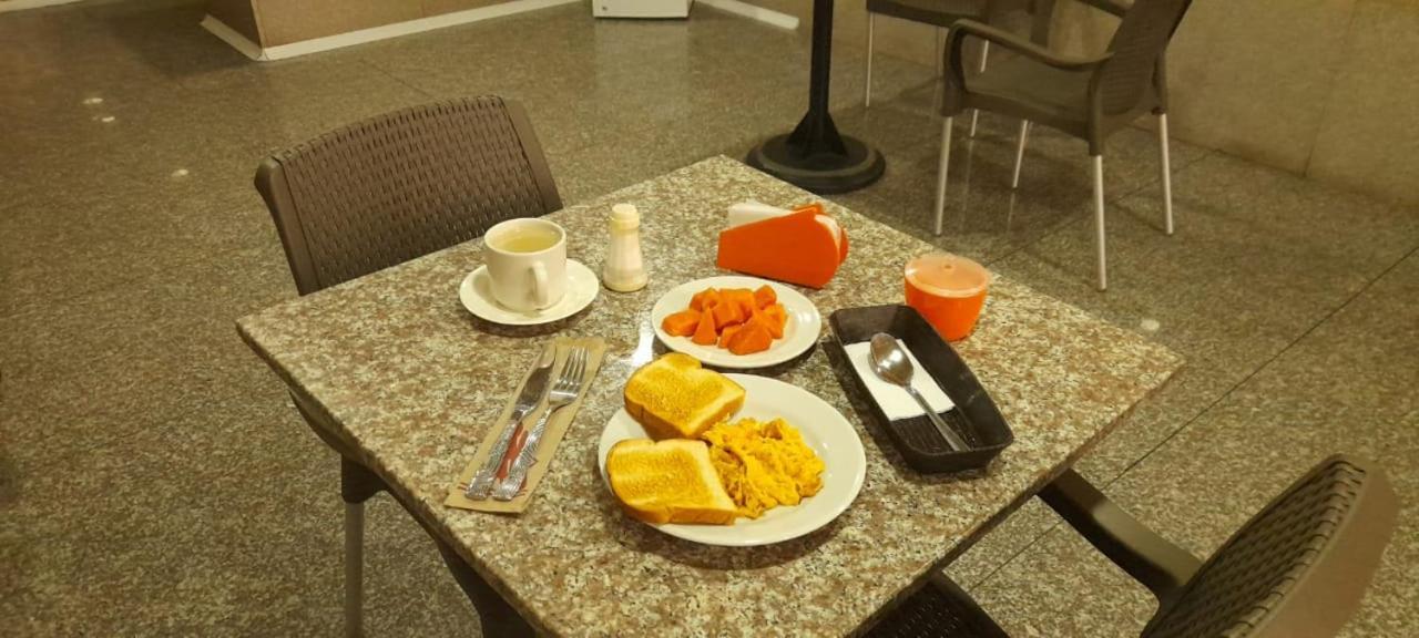 Hoteles Bogota Inn Lago Chico Zona Rosa 外观 照片